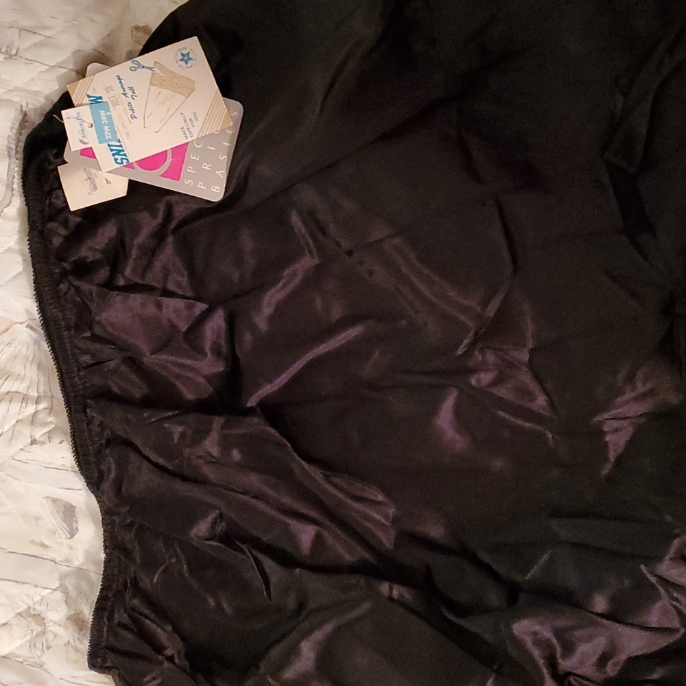 Women's Black slip